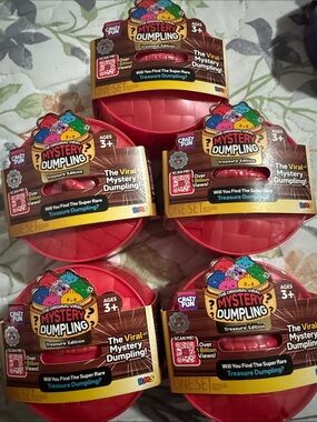 Treasure Edition Party Favors — Red